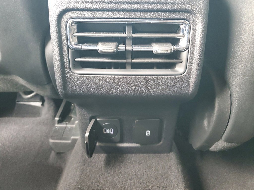 Used 2023 Lincoln Corsair FWD w/ Equipment Group 101A image 12