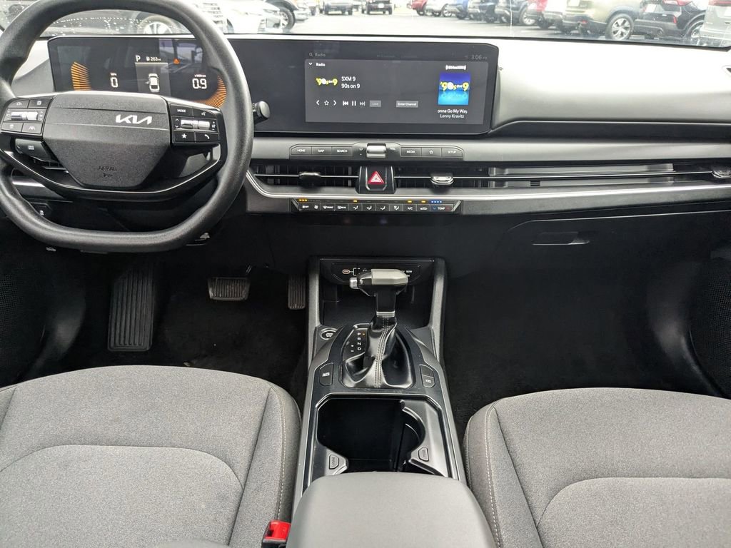Used 2025 Kia K4 LXS image 15