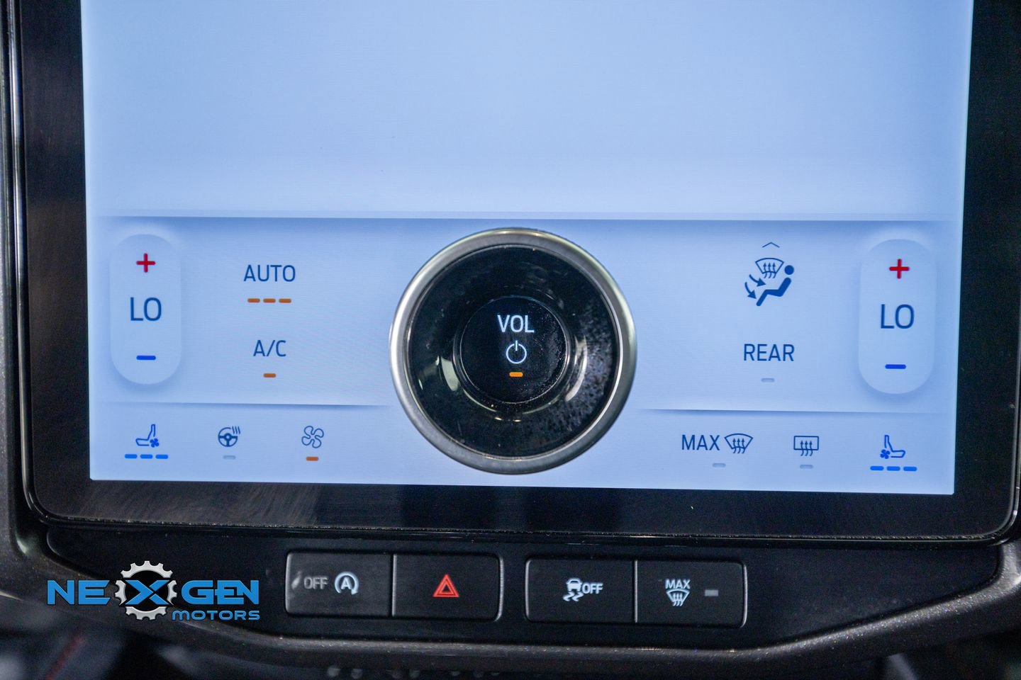 Used 2024 Ford Expedition Max Limited AWD/4WD image 19