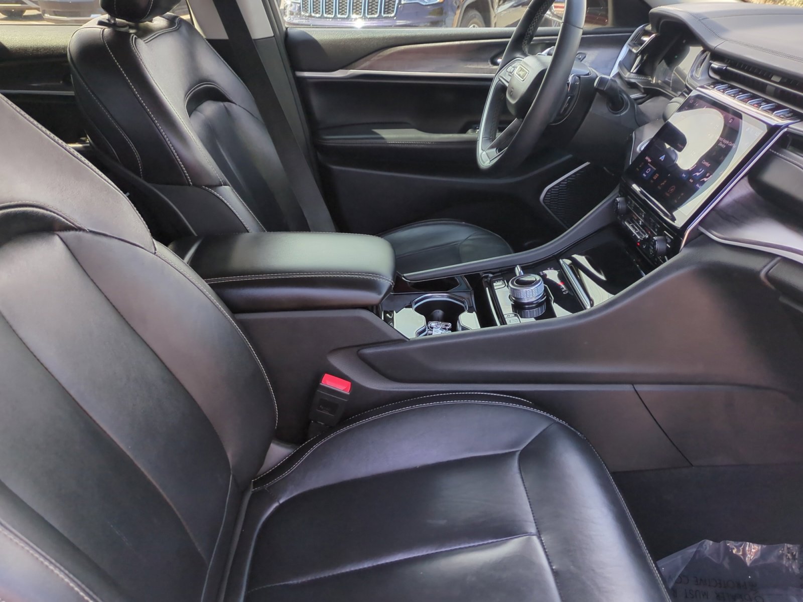 Used 2022 Jeep Grand Cherokee Limited 4xe image 19
