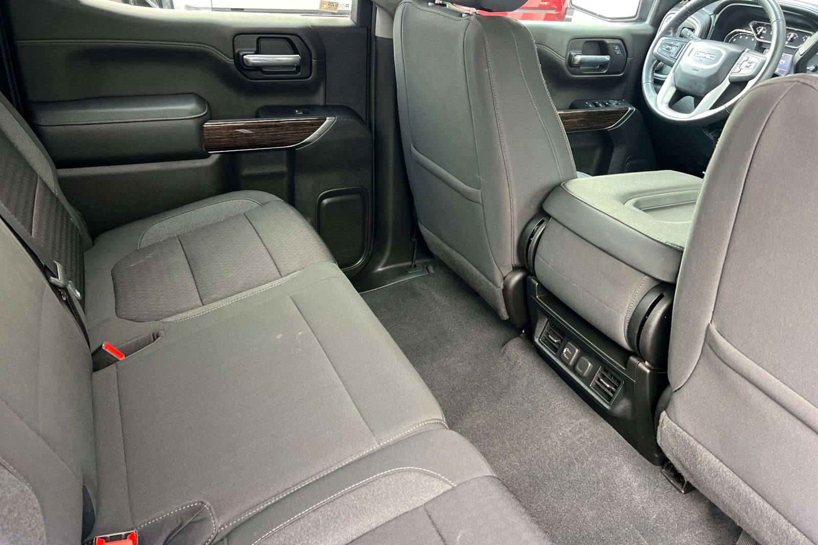 Used 2022 GMC Sierra 1500 SLE image 19