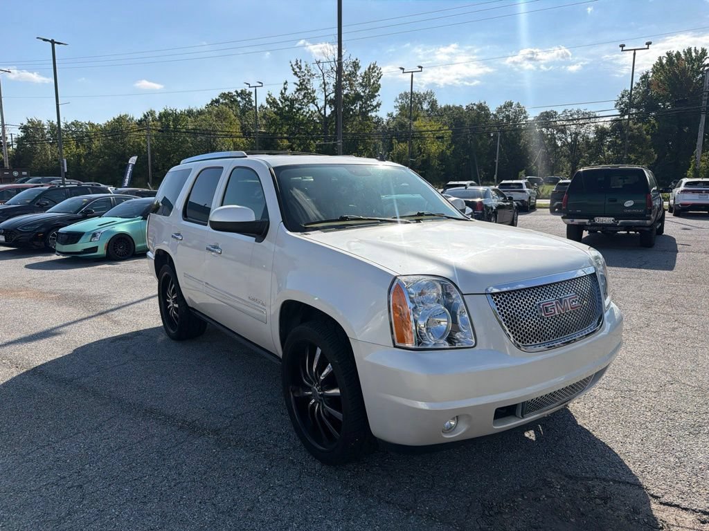Used 2009 GMC Yukon Denali AWD/4WD 360° Tour