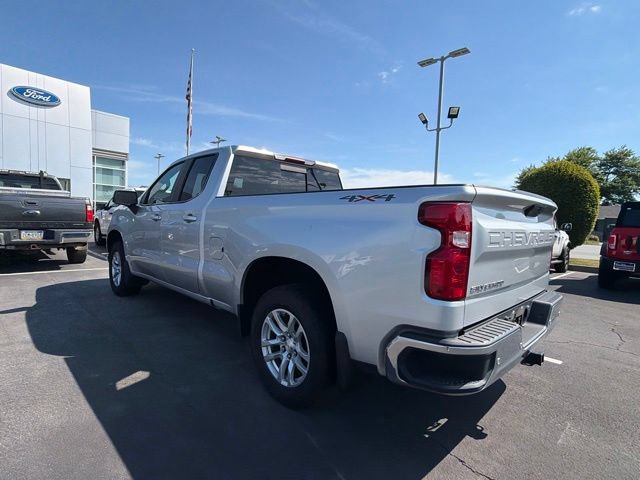 Used 2020 Chevrolet Silverado 1500 LT AWD/4WD image 13