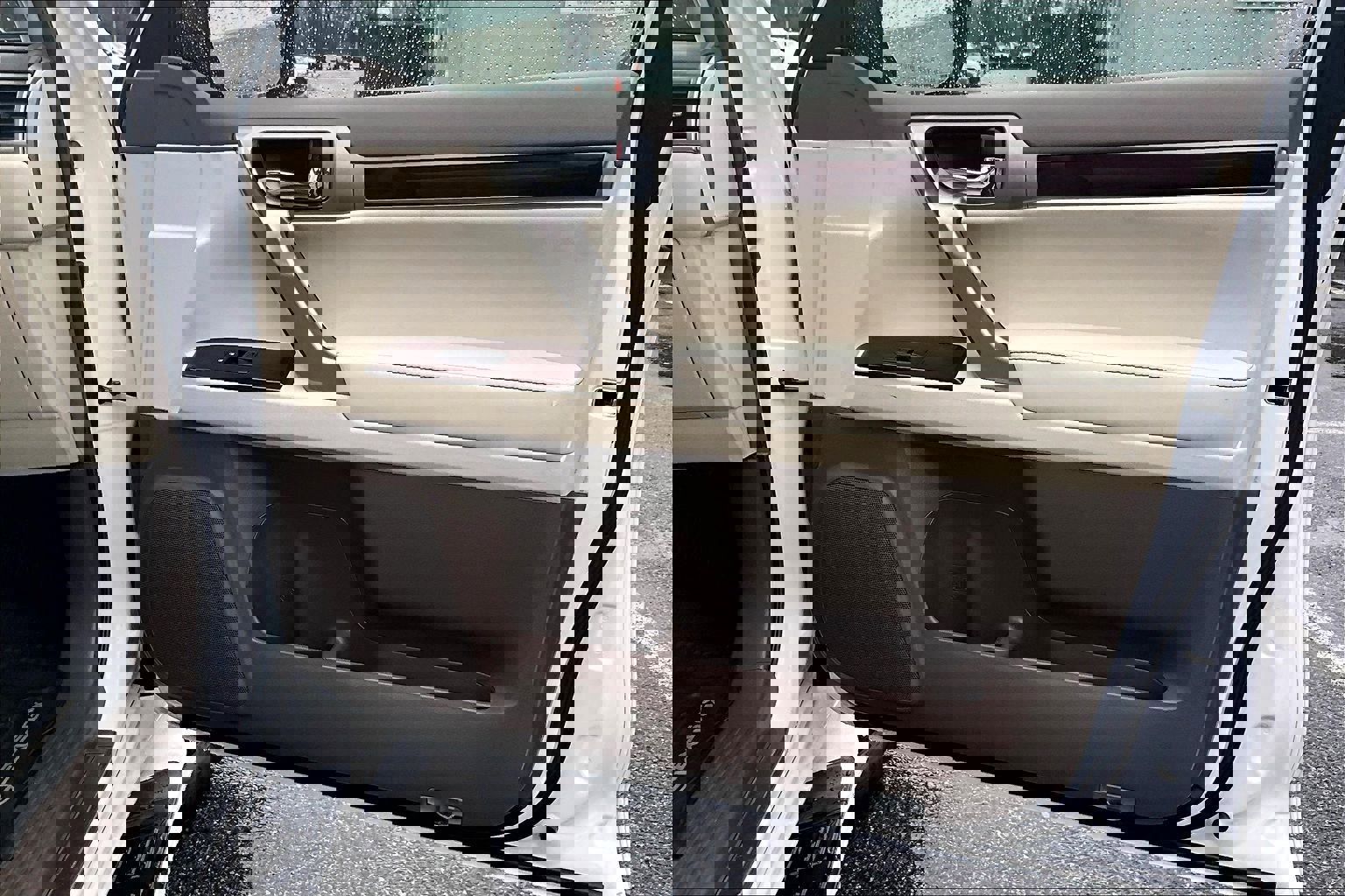 Used 2019 Lexus GX 460 Premium w/ Premium Package image 20