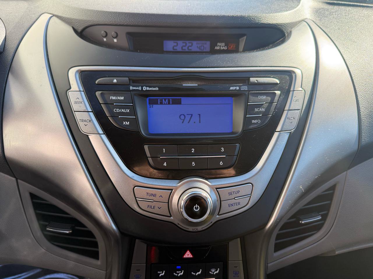 Used 2013 Hyundai Elantra GLS w/ Preferred Pkg image 23