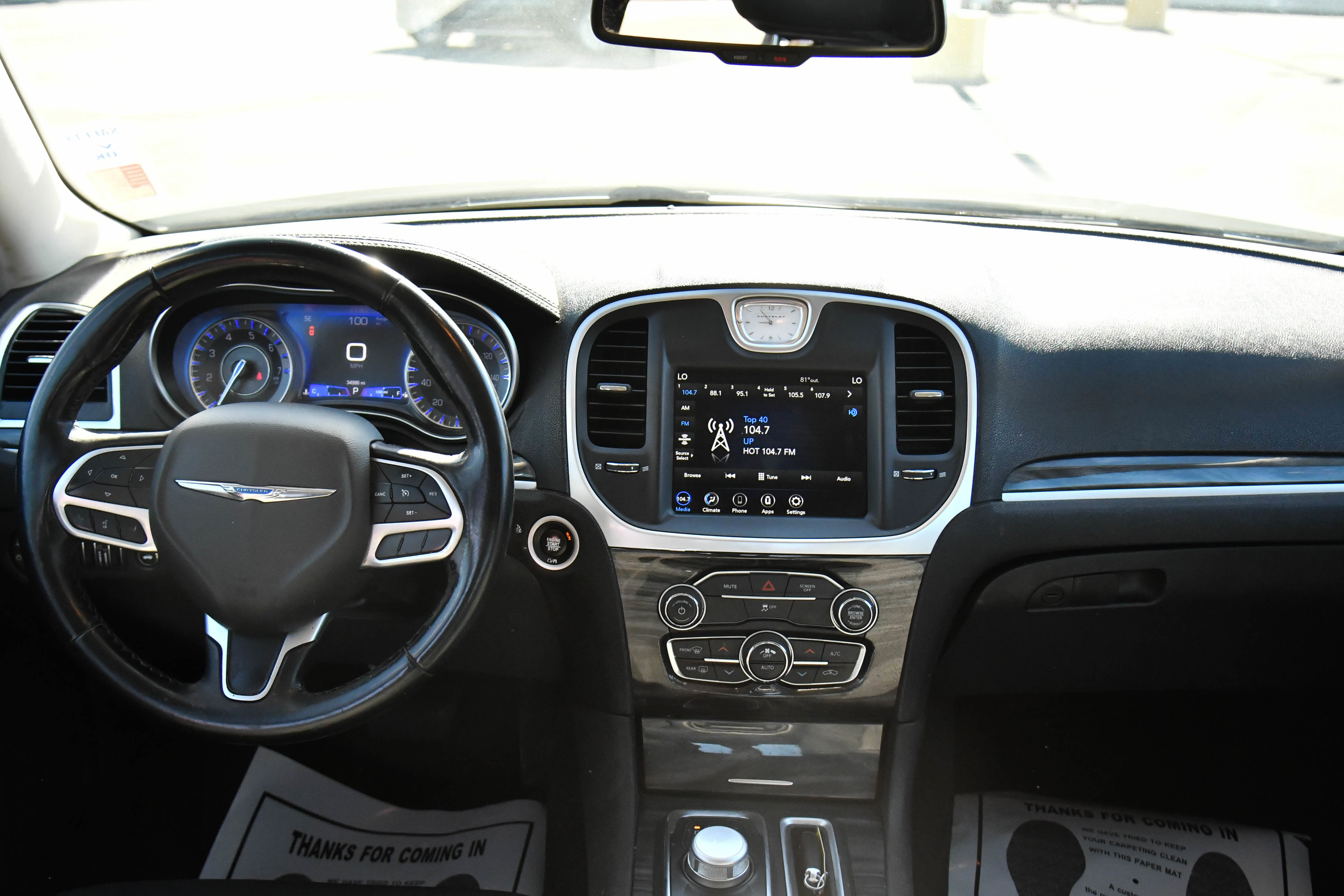Used 2022 Chrysler 300 Touring w/ Sport Appearance Package image 34