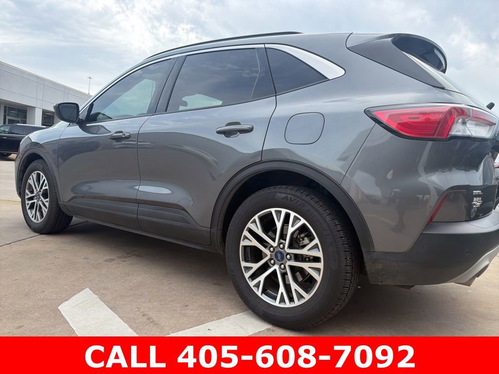 Used 2022 Ford Escape SEL image 5