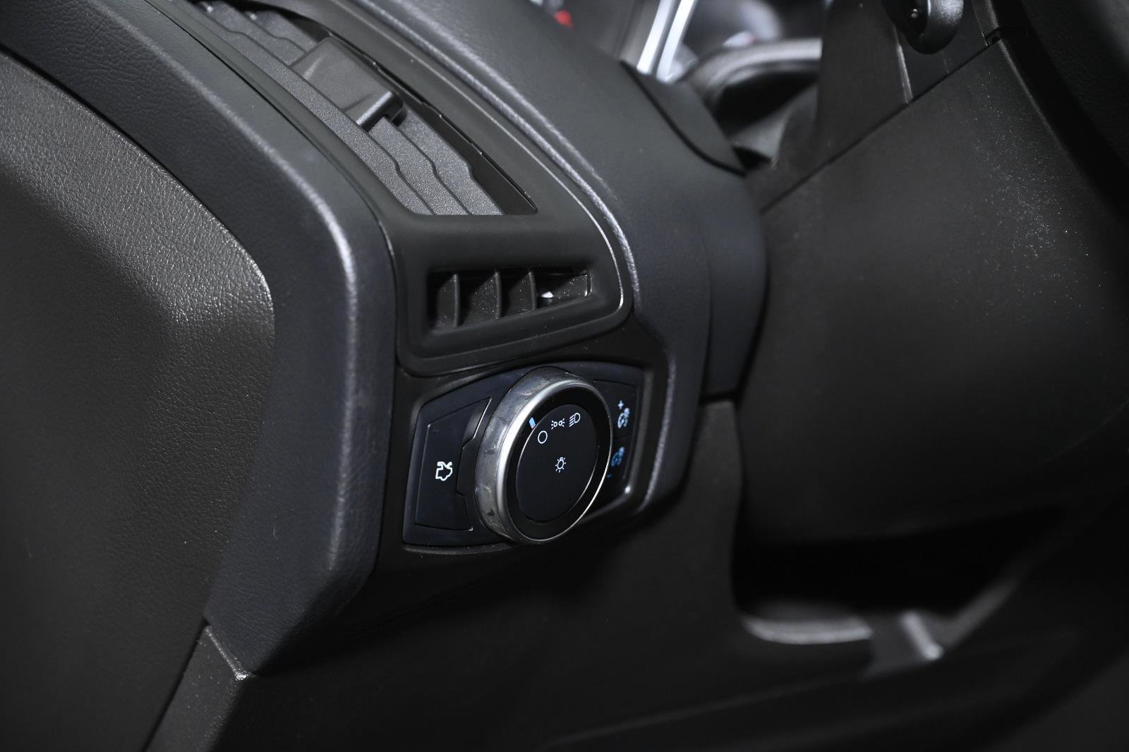 Used 2015 Ford Focus S image 19