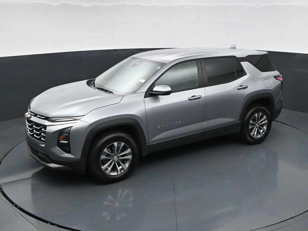 Used 2025 Chevrolet Equinox LT AWD/4WD image 42