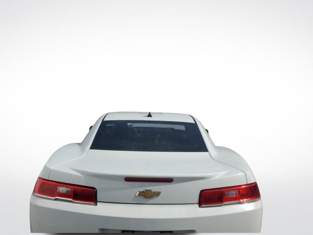 Used 2015 Chevrolet Camaro LS RWD image 3