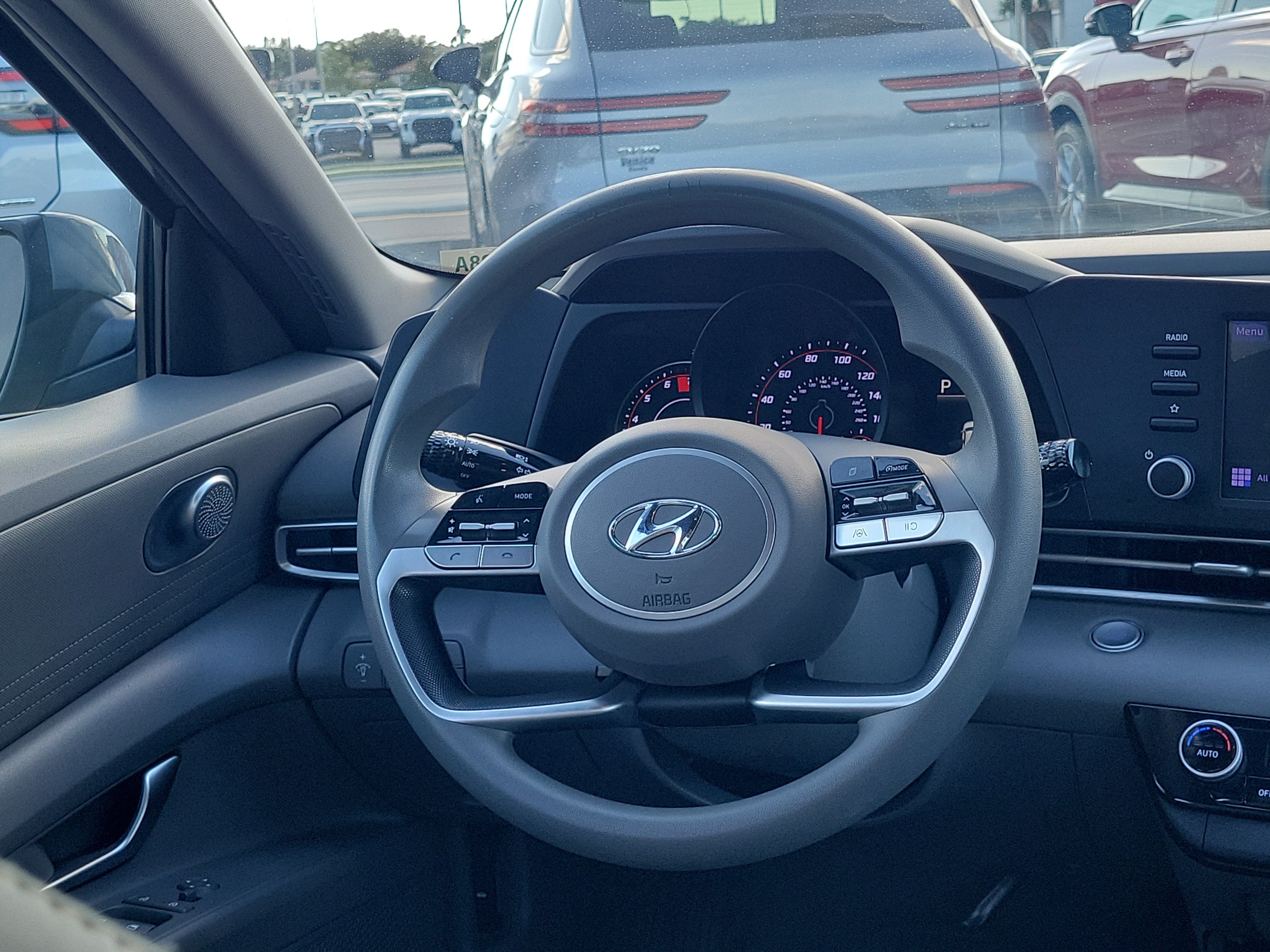 Used 2023 Hyundai Elantra SEL FWD image 15