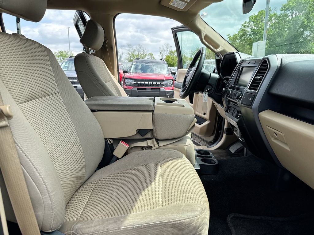 Used 2015 Ford F150 XLT w/ Equipment Group 302A Luxury AWD/4WD image 21