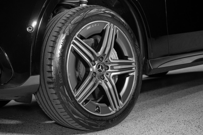 Certified 2023 Mercedes-Benz GLC 300 image 9