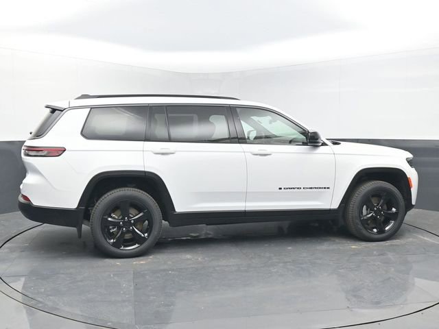 New 2026 Jeep Grand Cherokee L Limited w/ Limited Altitude Package image 6