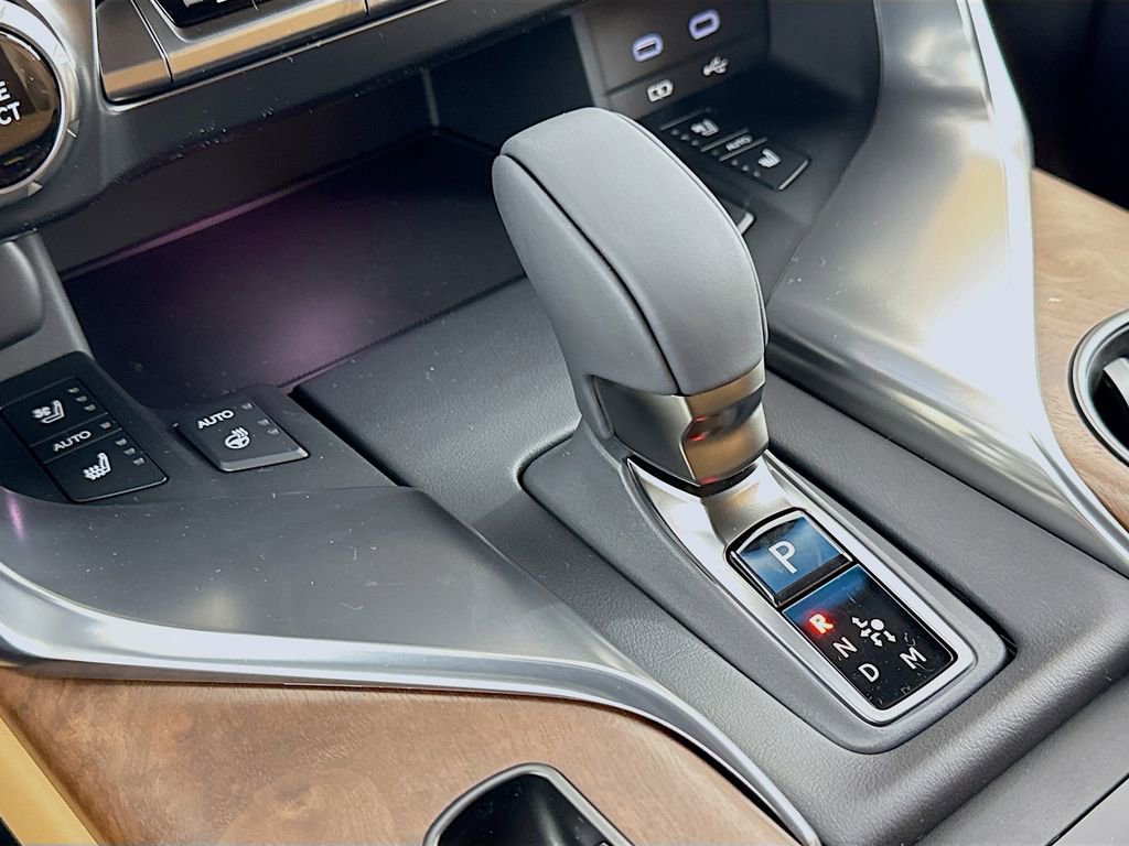 New 2026 Lexus LX 700h Luxury image 15