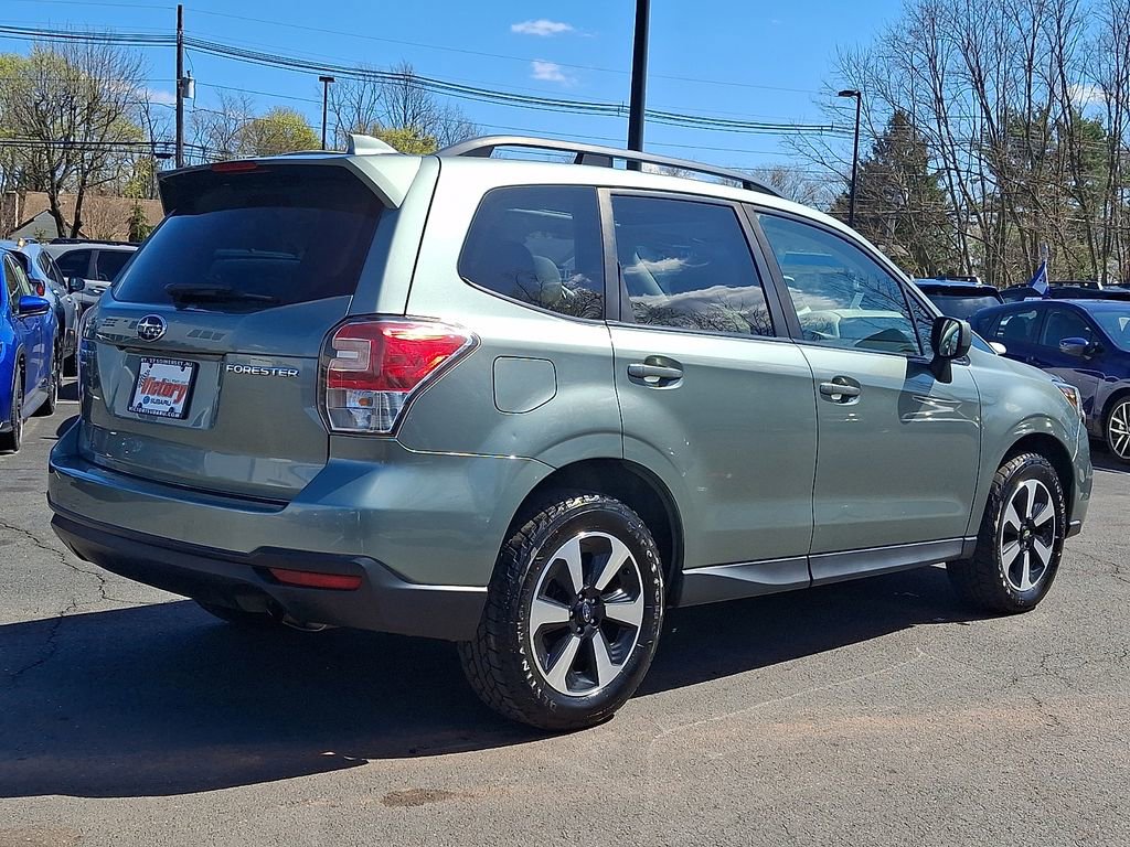 Used 2018 Subaru Forester 2.5i Premium AWD/4WD image 6