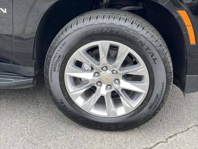 Used 2025 Chevrolet Suburban Premier image 9