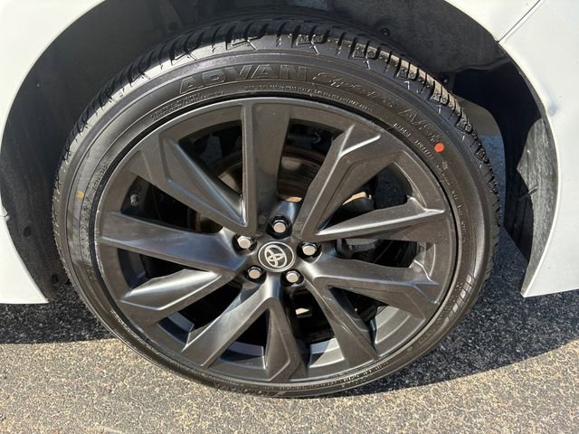Used 2023 Toyota Corolla SE w/ SE Premium Package image 19