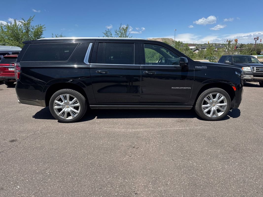 Used 2021 Chevrolet Suburban High Country image 8