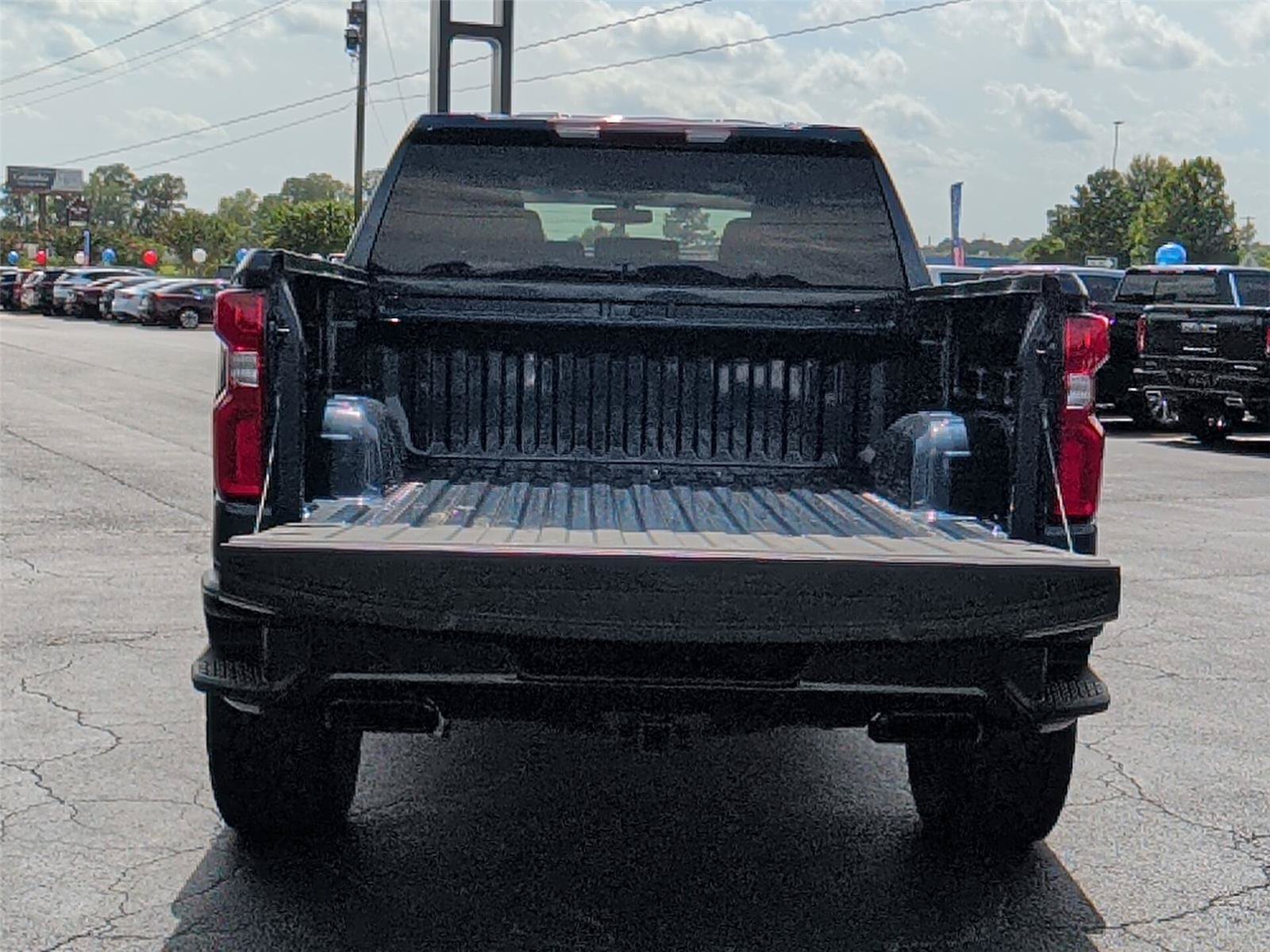 Used 2020 Chevrolet Silverado 1500 LT Trail Boss AWD/4WD image 5