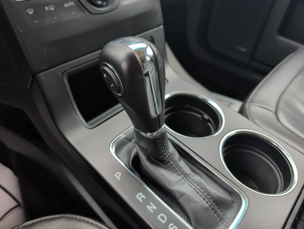 Used 2019 Ford Flex SEL w/ Equipment Group 202A AWD/4WD image 16