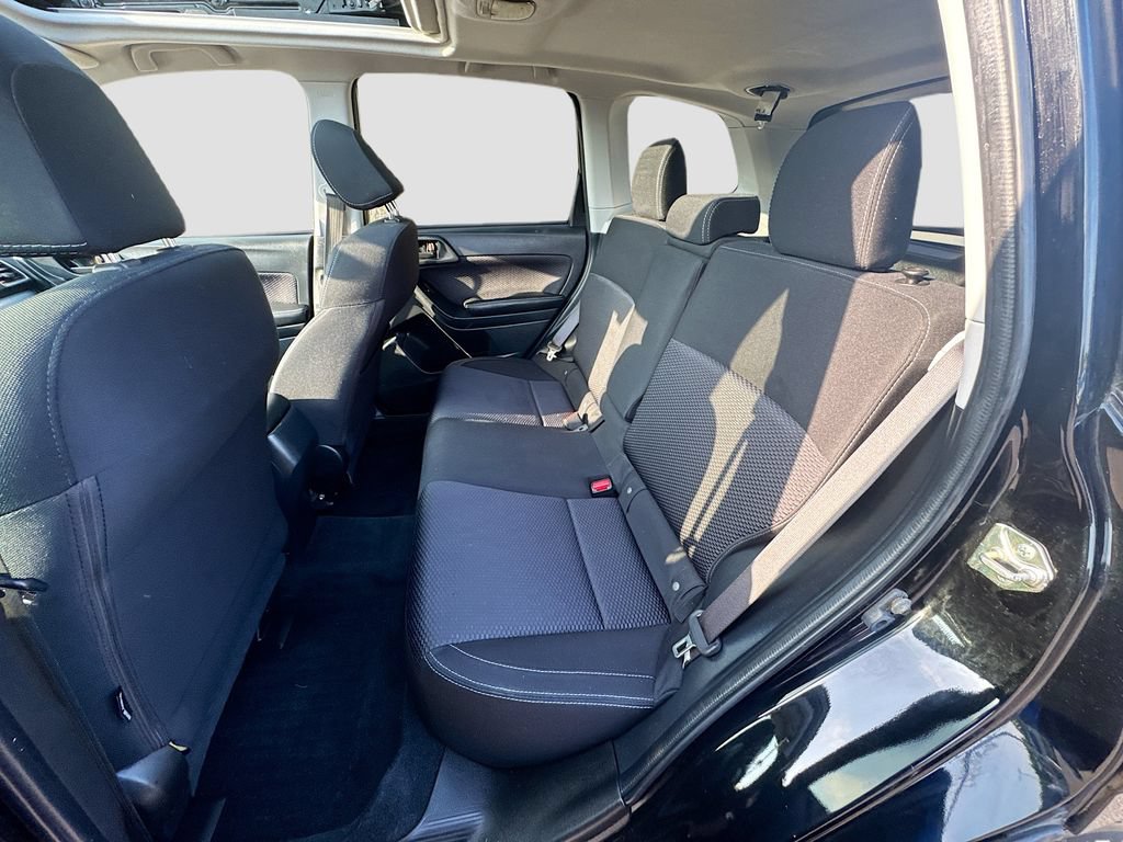 Used 2017 Subaru Forester 2.5i Premium AWD/4WD image 24