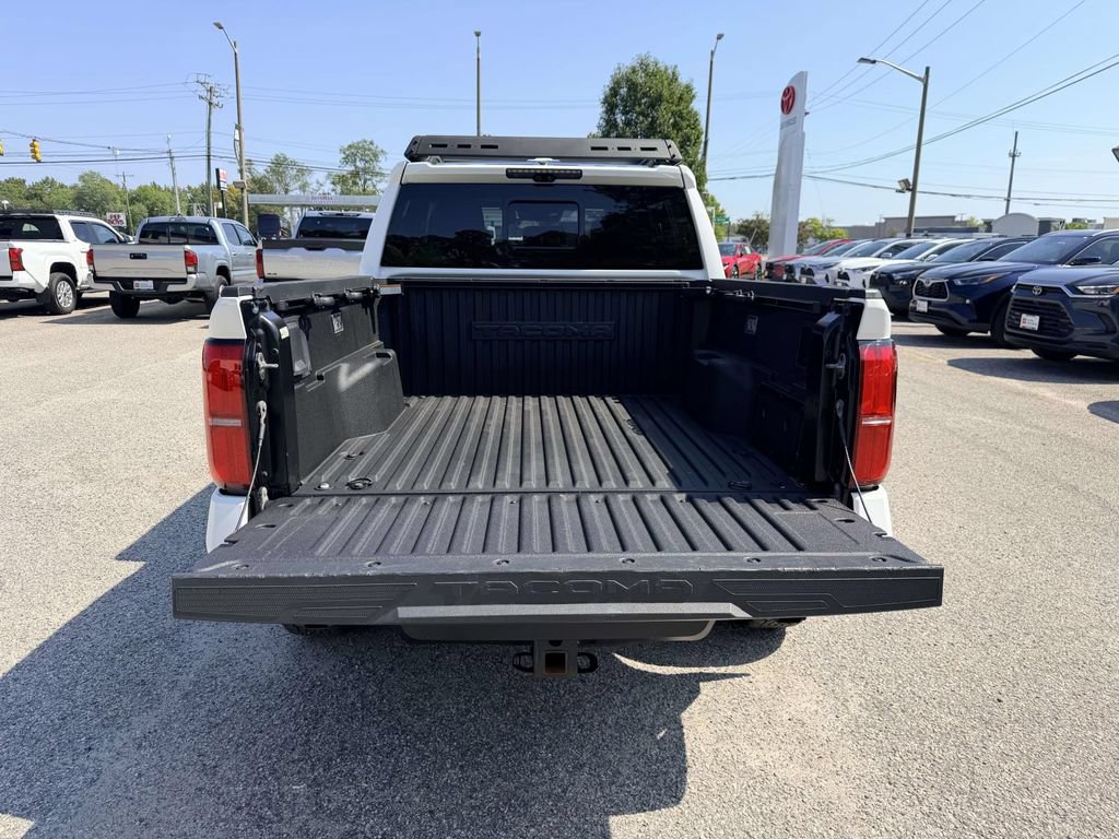 Used 2024 Toyota Tacoma TRD Off-Road w/ TRD Off Road Premium Package AWD/4WD image 15
