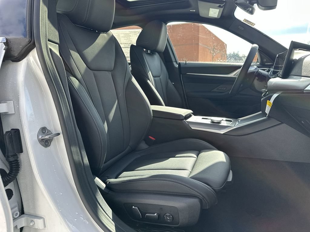 Used 2025 BMW i4 xDrive40i w/ Premium Package AWD/4WD image 31