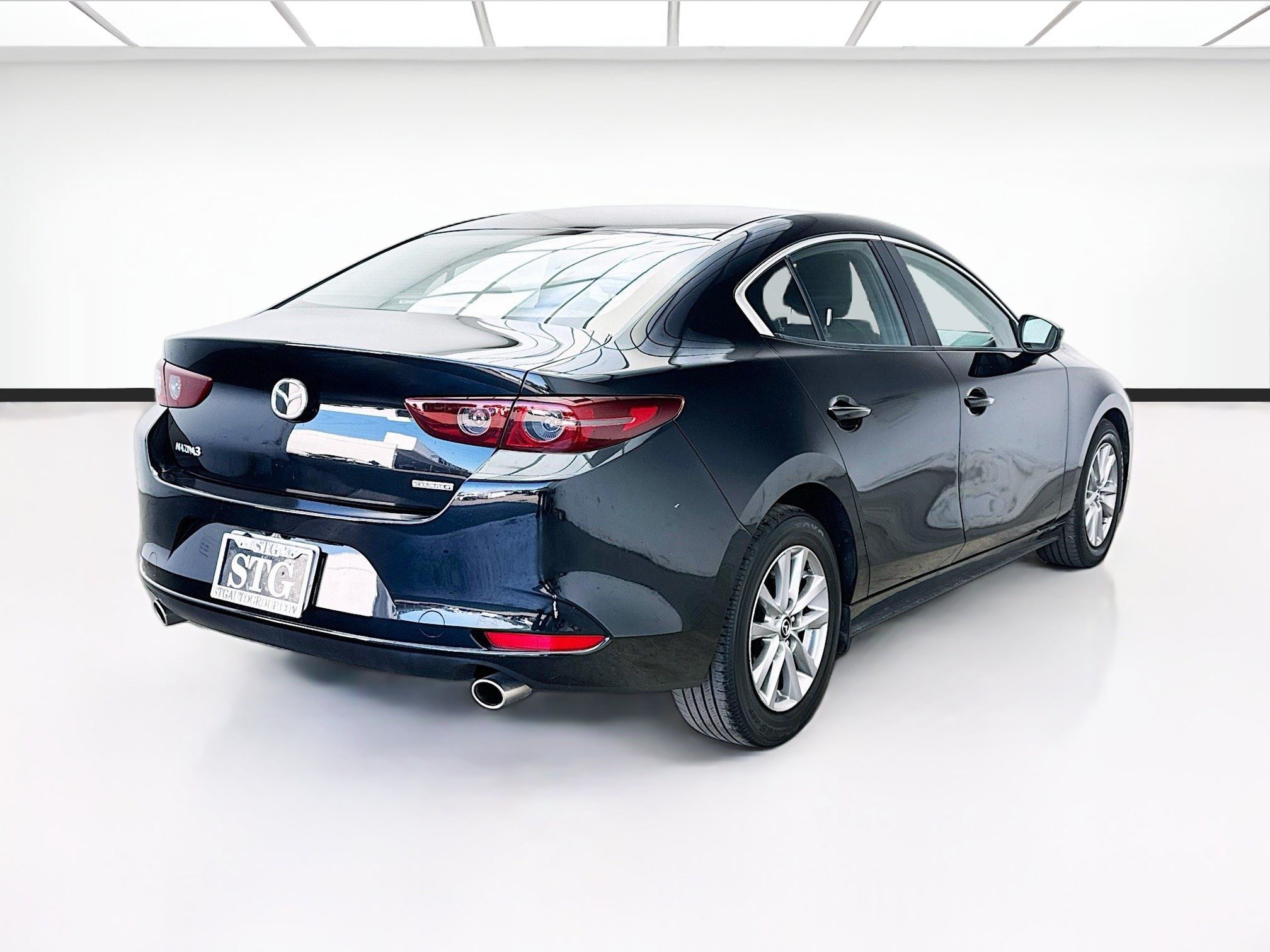 Used 2021 MAZDA MAZDA3 s FWD image 4