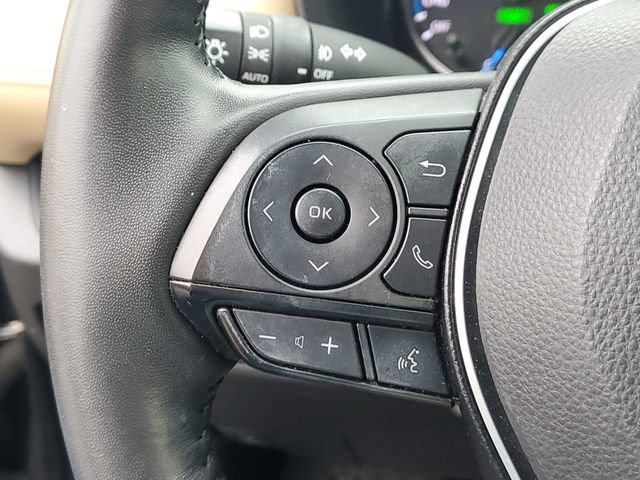 Used 2022 Toyota RAV4 XLE Premium AWD/4WD image 18