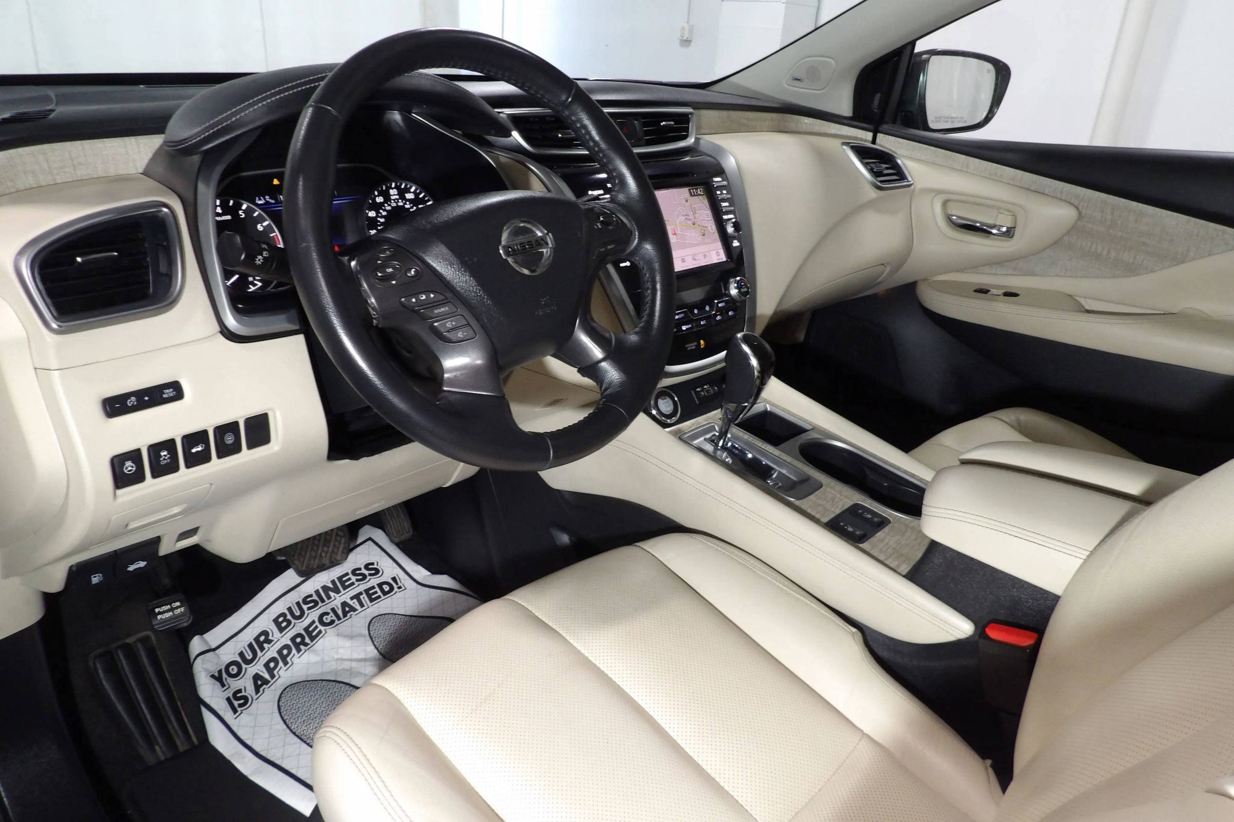 Used 2023 Nissan Murano SL w/ Cargo Package image 13