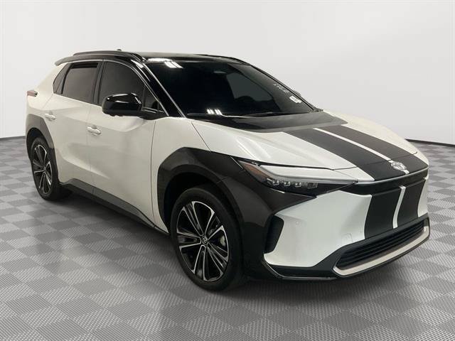 Certified 2023 Toyota bZ4X AWD w/ Weather Package image 6