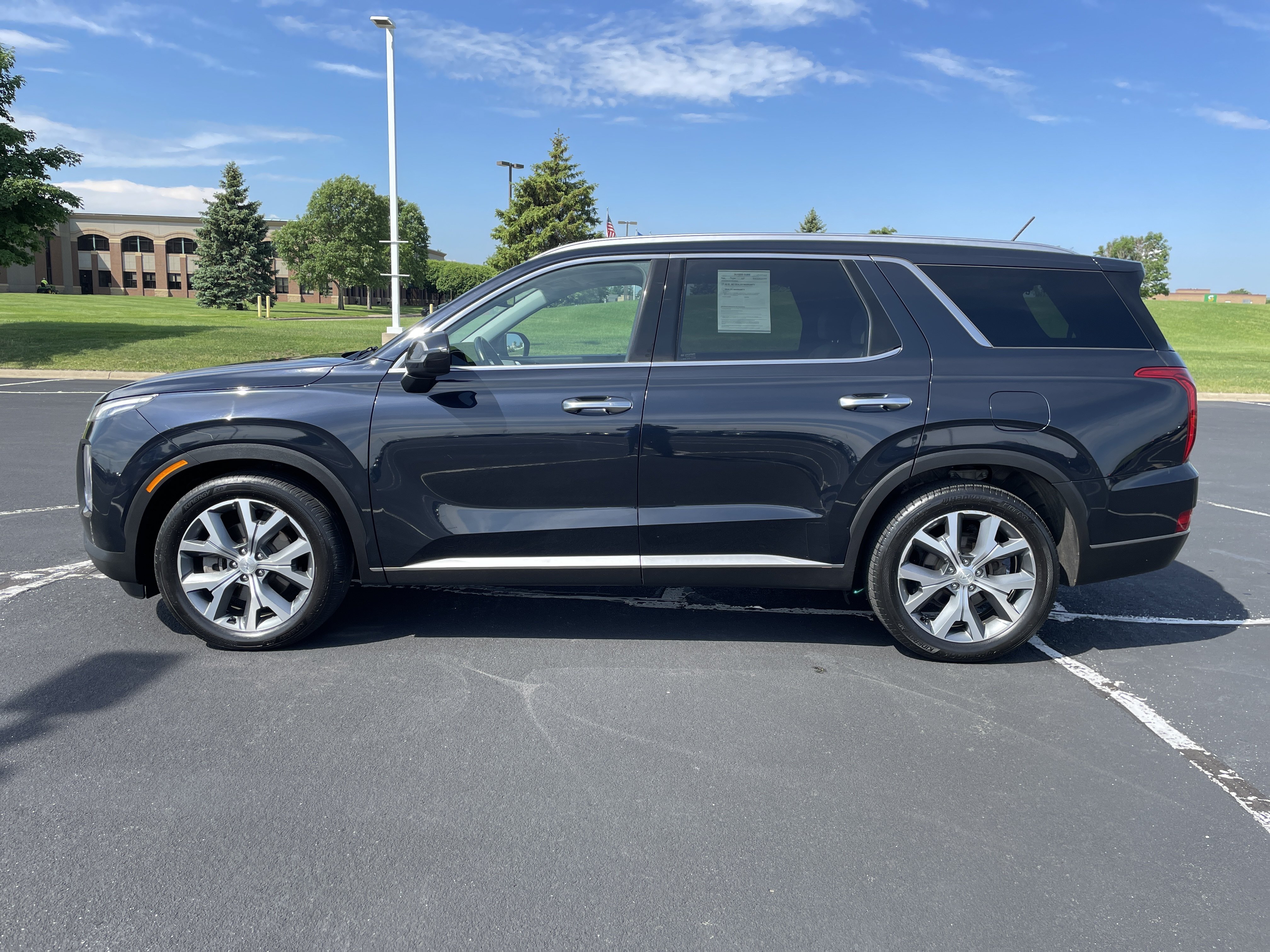 Used 2020 Hyundai Palisade SEL w/ Convenience Package AWD/4WD image 2