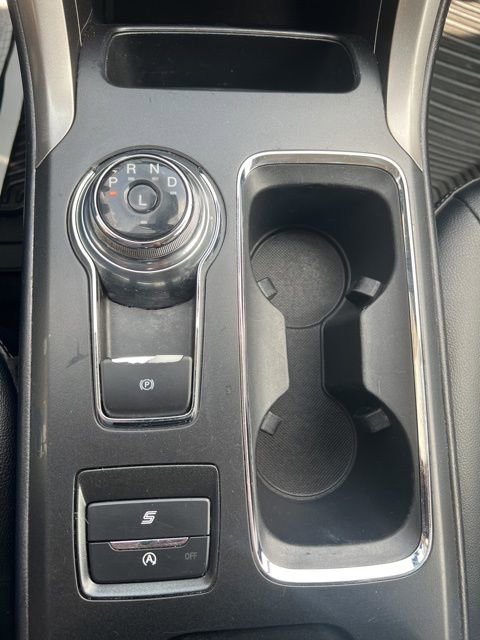 Used 2020 Ford Fusion SEL FWD image 23