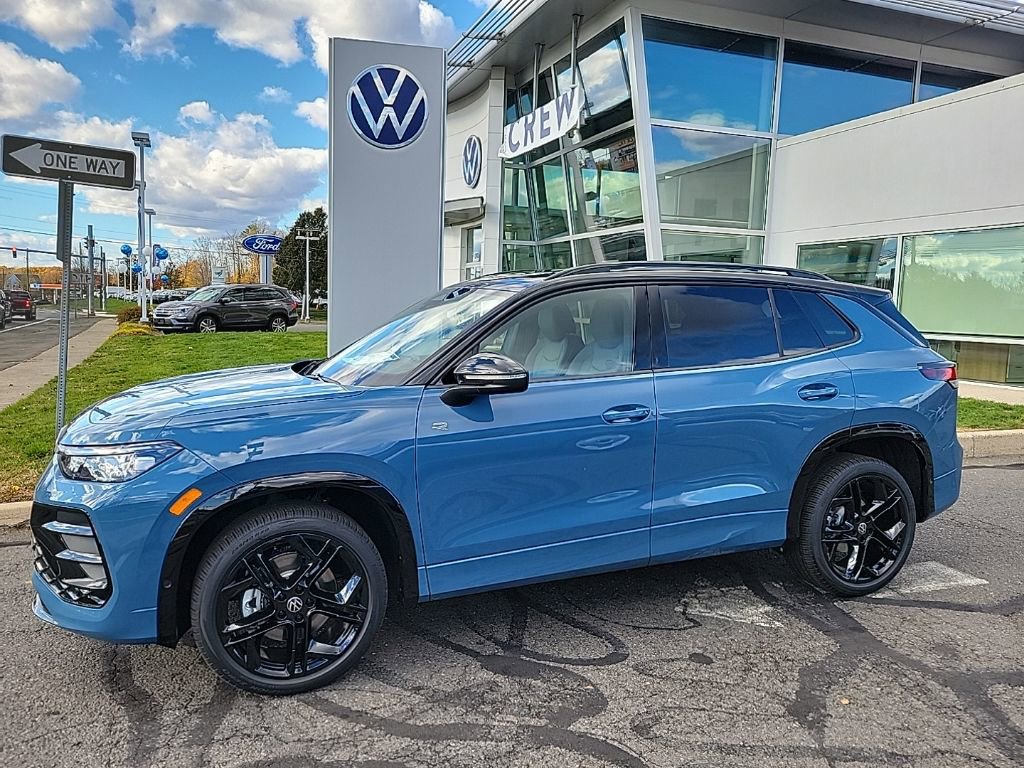 New 2026 Volkswagen Tiguan SE R-Line AWD/4WD image 1