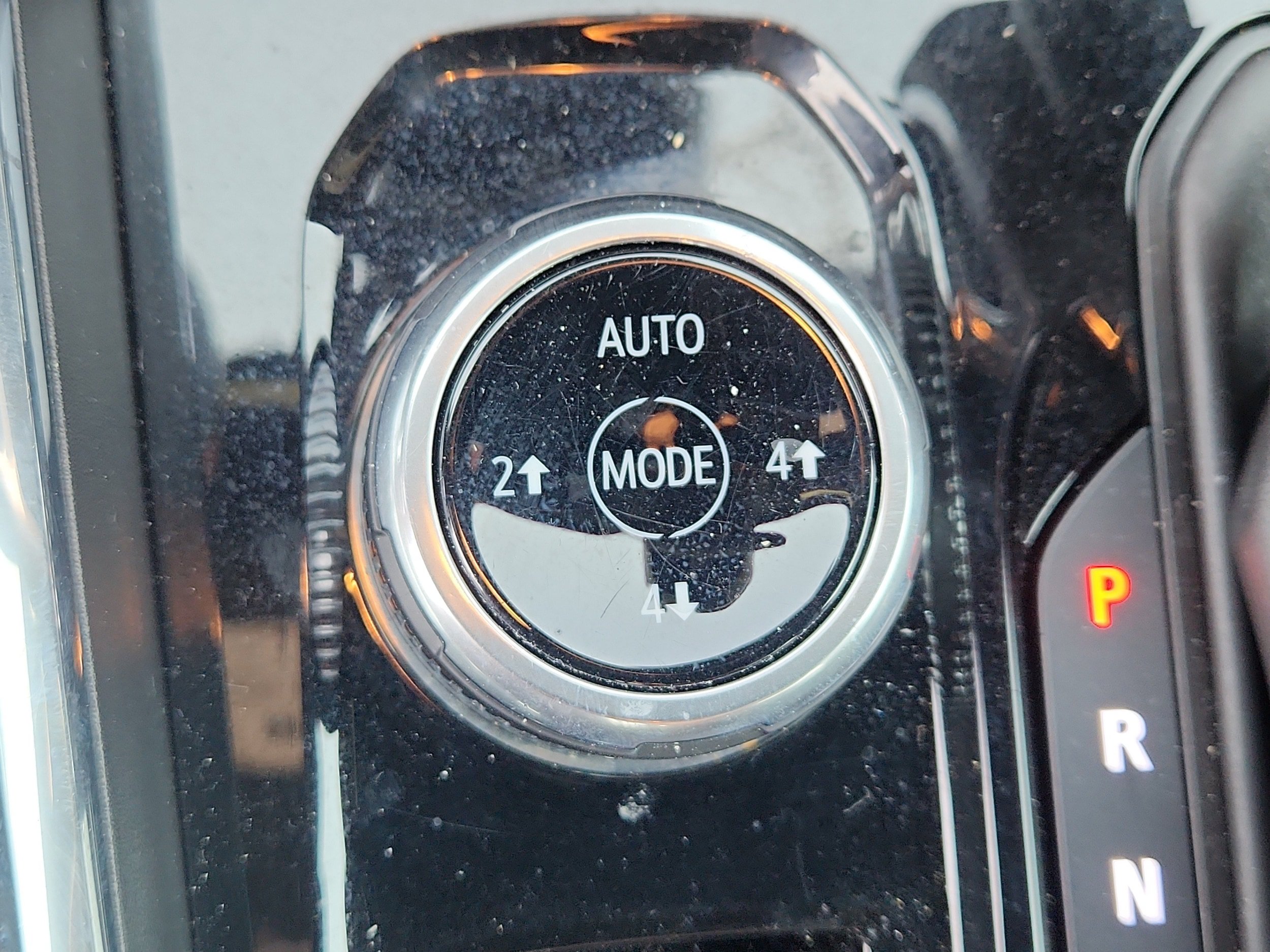 Used 2023 GMC Canyon Denali w/ Denali Black Edition AWD/4WD image 25