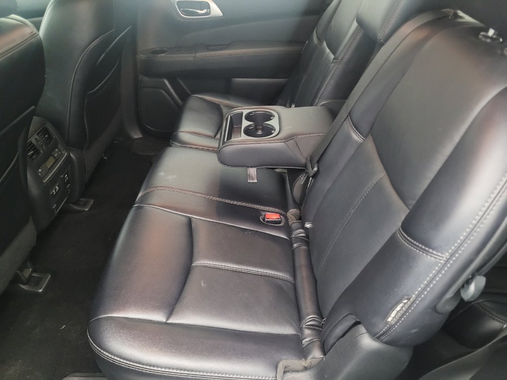 Used 2019 Nissan Pathfinder SL w/ Cargo Package FWD image 18