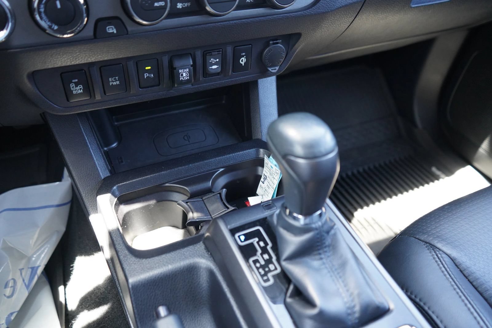 Used 2019 Toyota Tacoma TRD Off-Road AWD/4WD image 13