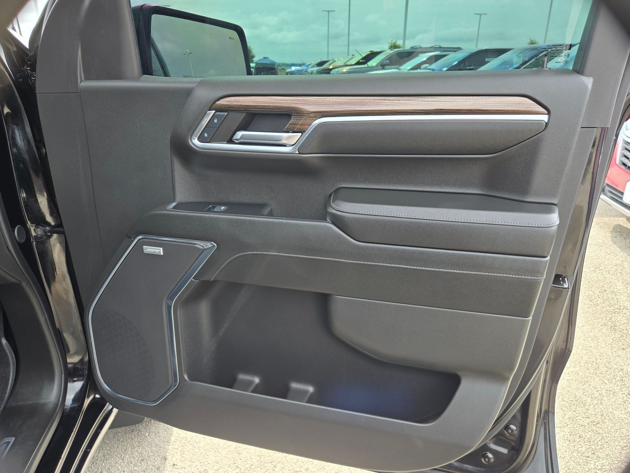 Certified 2024 Chevrolet Silverado 1500 LT Trail Boss w/ LT Trail Boss Premium Package AWD/4WD image 26