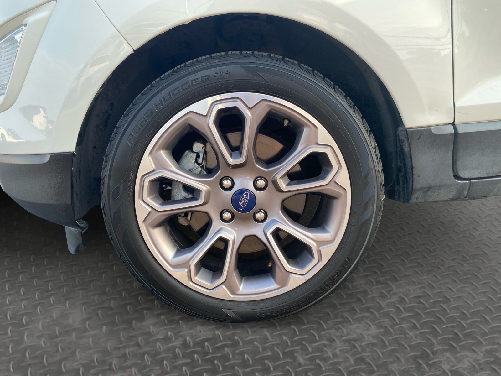 Used 2019 Ford EcoSport Titanium FWD image 32