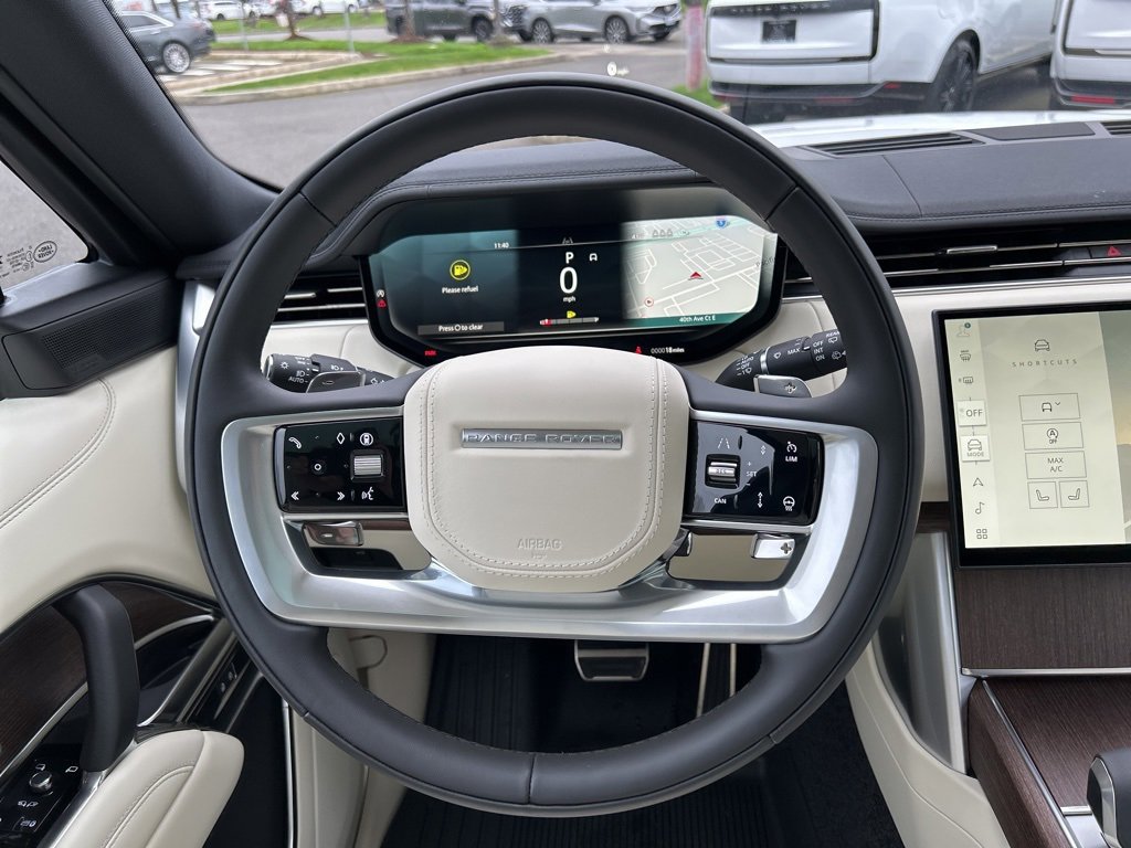 New 2025 Land Rover Range Rover SE image 24