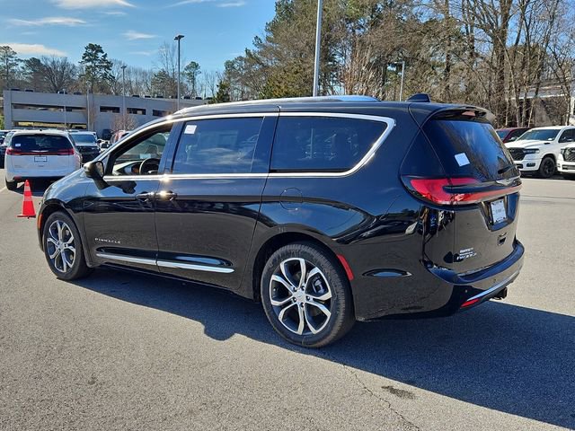New 2026 Chrysler Pacifica Pinnacle image 6