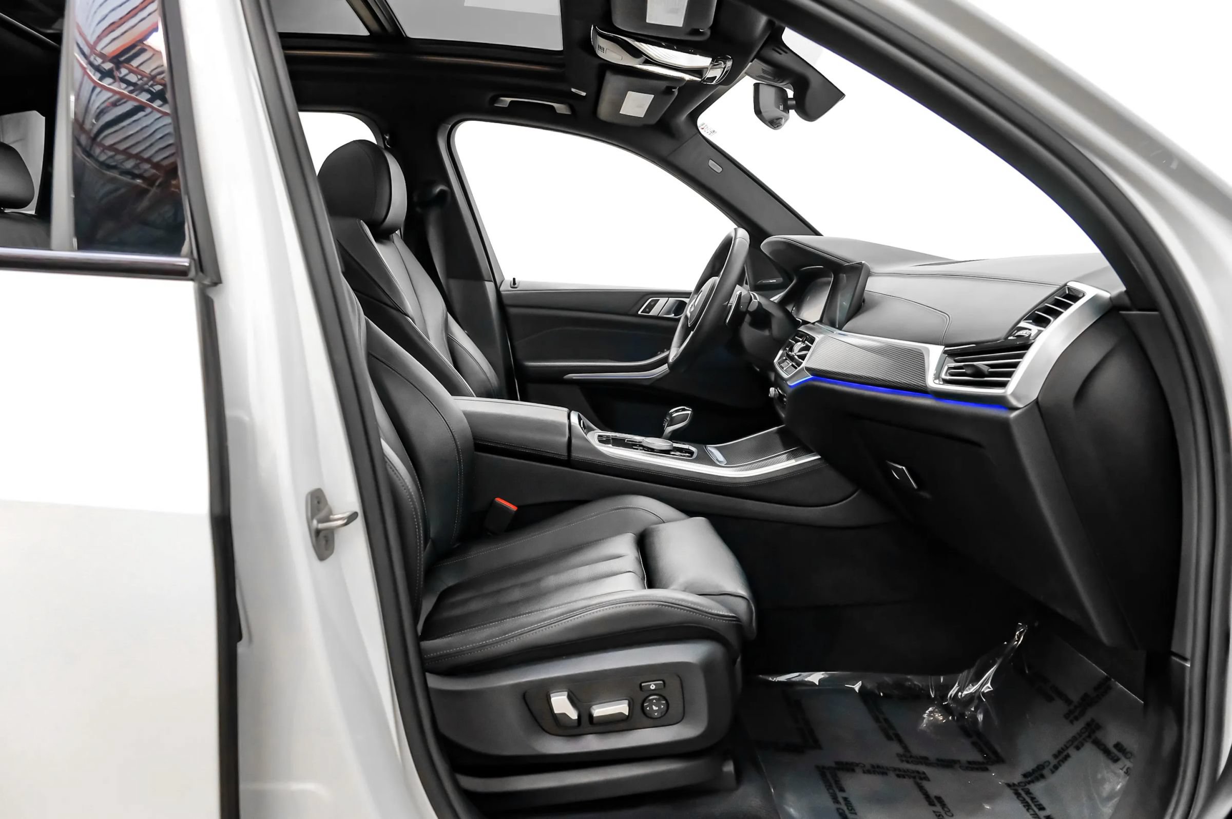Used 2020 BMW X5 xDrive40i w/ M Sport Package AWD/4WD image 36