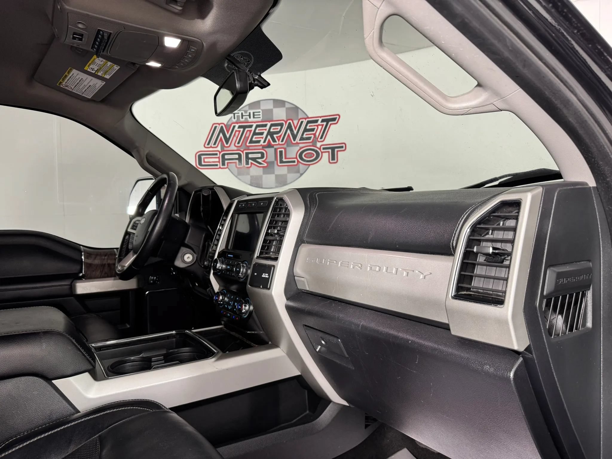 Used 2019 Ford F350 Lariat w/ Chrome Package AWD/4WD image 12