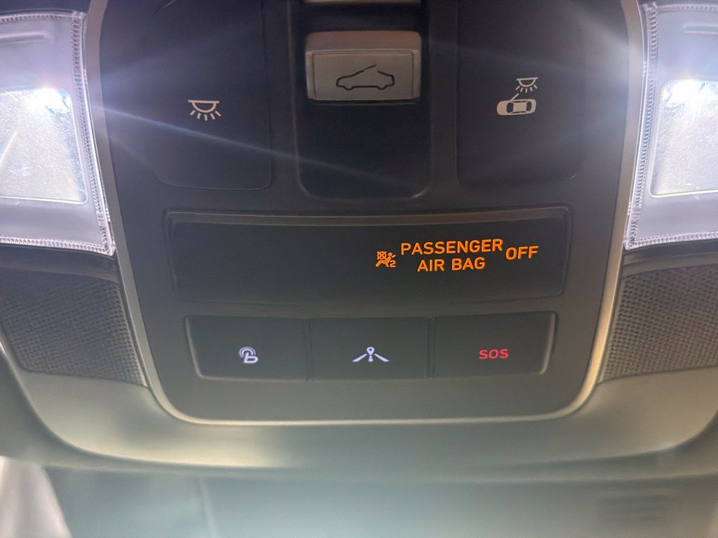 Used 2020 Hyundai Sonata Limited w/ Cargo Package FWD image 17