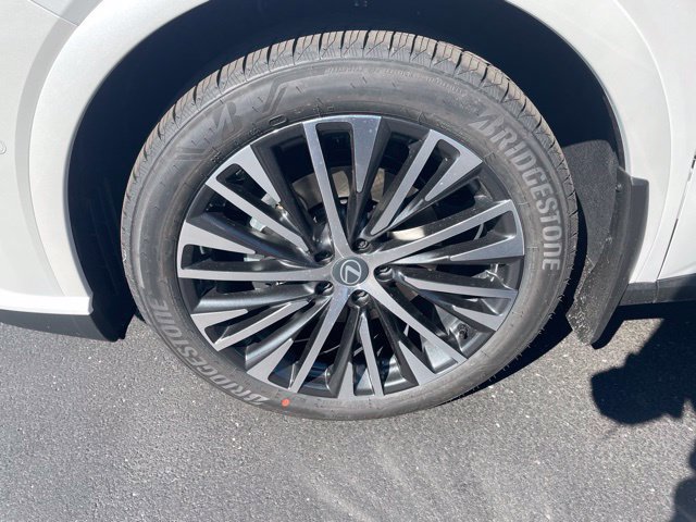 New 2026 Lexus RX 350 w/ Convenience Package AWD/4WD image 9