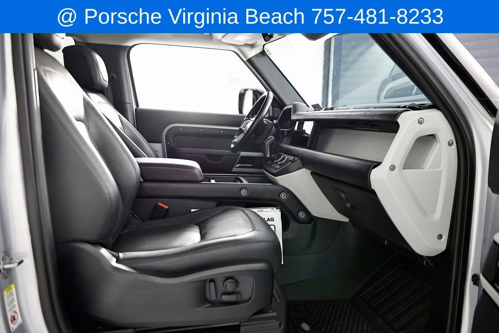 Used 2023 Land Rover Defender 90 S image 26