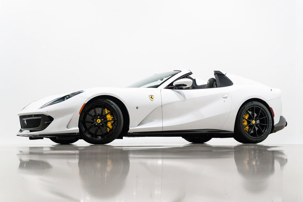 Used 2022 Ferrari 812 GTS RWD image 13