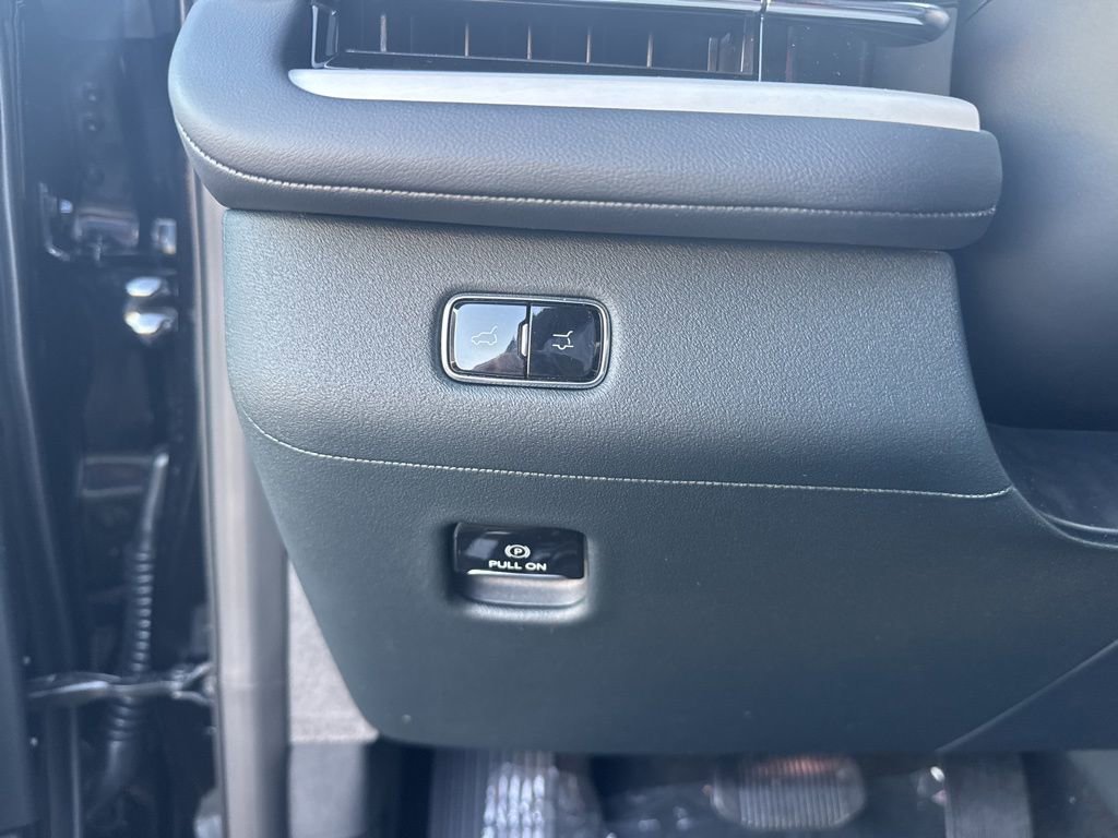 New 2025 Lincoln Navigator L Reserve w/ Jet Appearance Package image 27