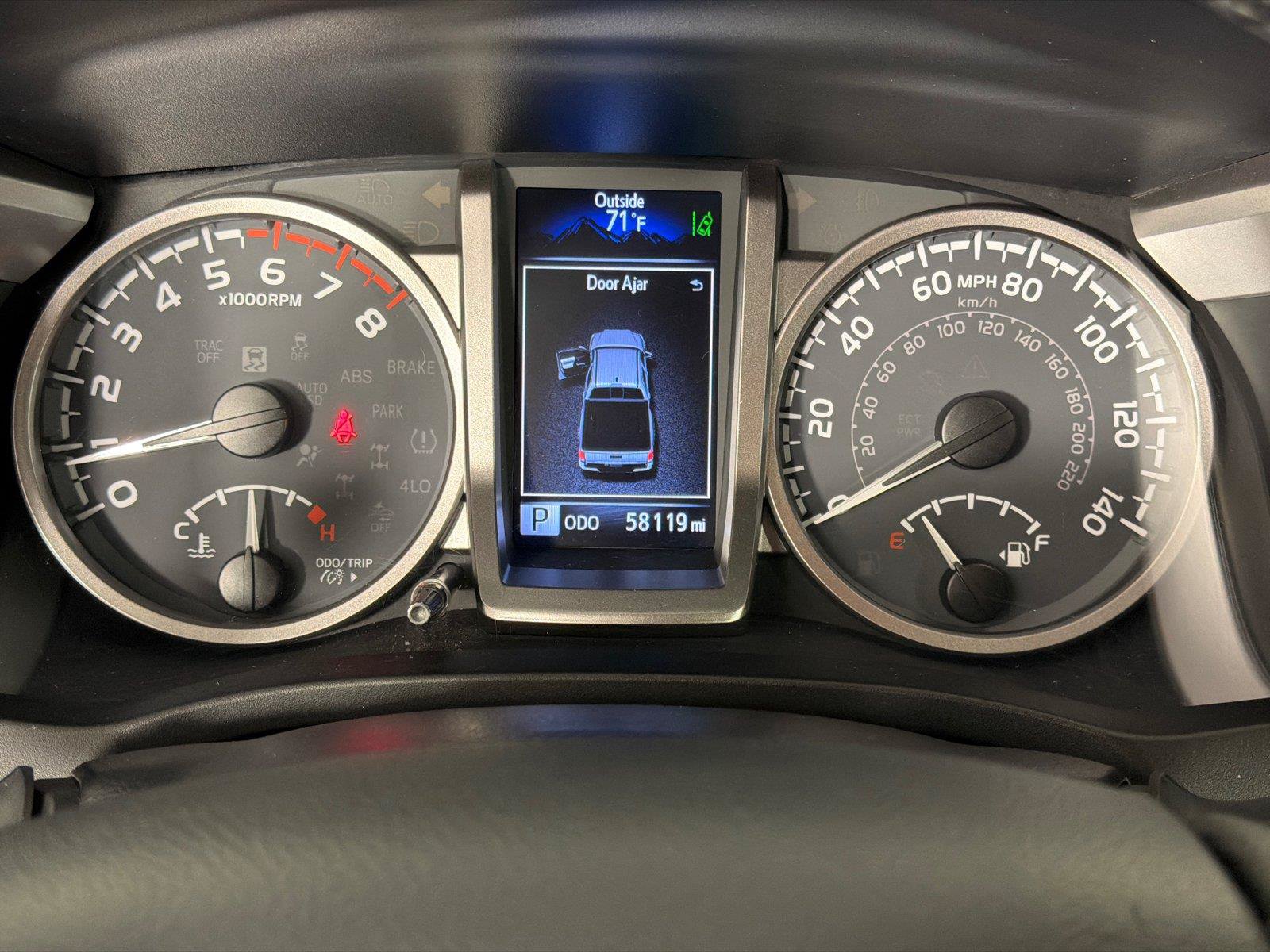Used 2023 Toyota Tacoma SR5 RWD image 28